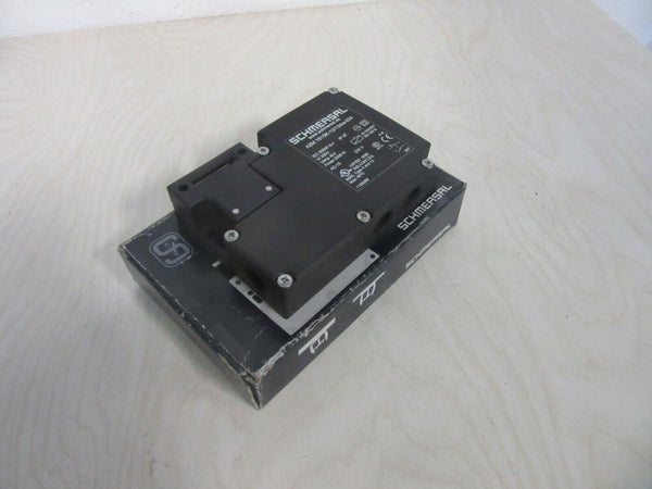 SCHMERSAL  AZM 161SK-12/12rka-024 Sicherheitszuhaltung