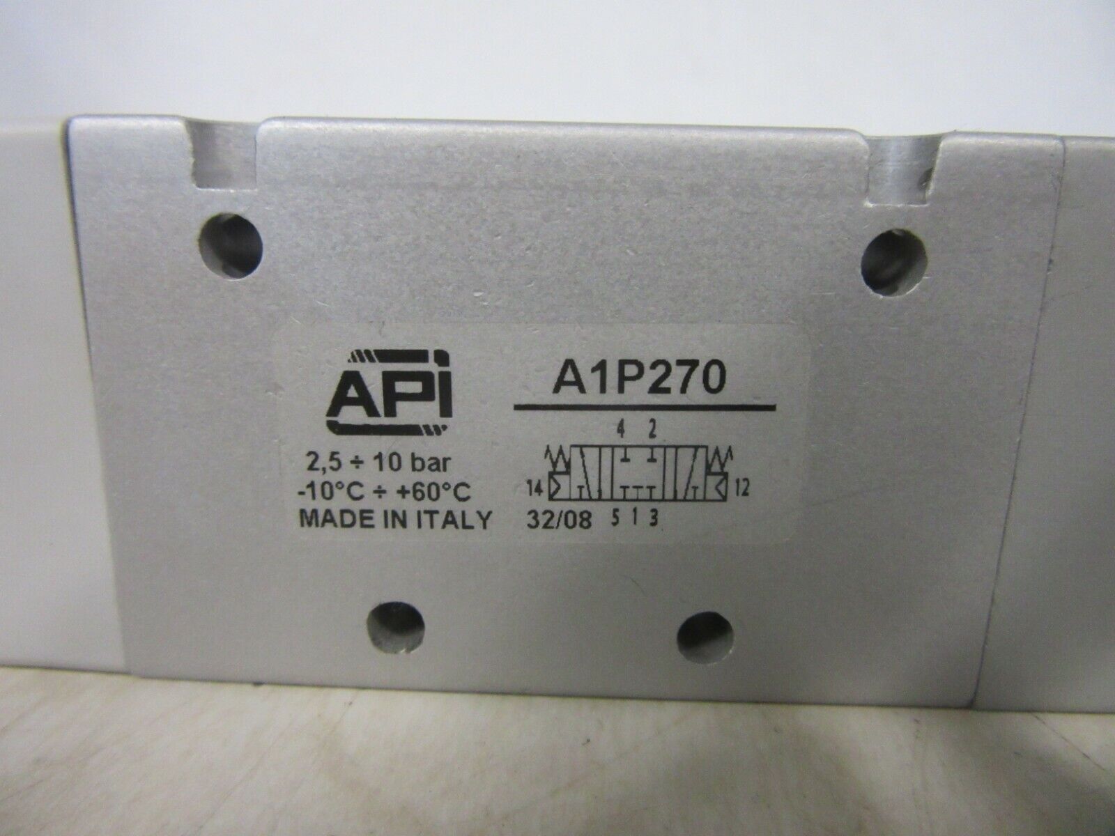 API A.P.I Pneumatik Ventil A1P270
