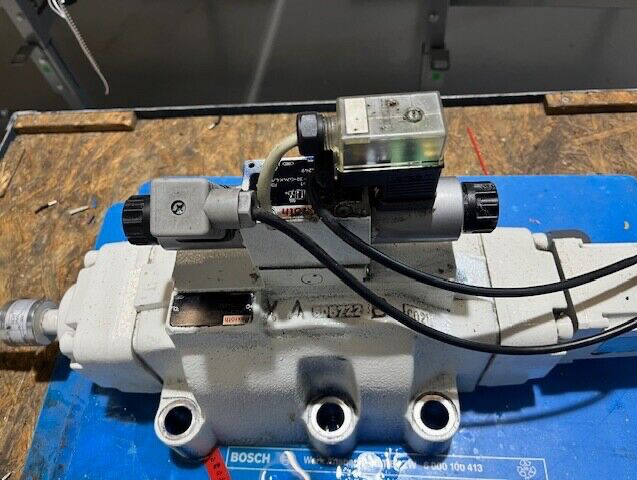 Rexroth VALVE Block R900766300 & STW 0273-1X/E600L/6EG24EK31 & 4W RAP GW7-08-30