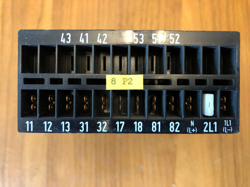 JUMO Temperaturregler / Temperatur Controller (Typ PDAw-48m / lA020)