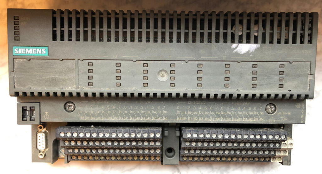 Siemens ET200B-32DI 131-0BL00-0XB0 mit TB2-4DC 193-0CB20-0XA0