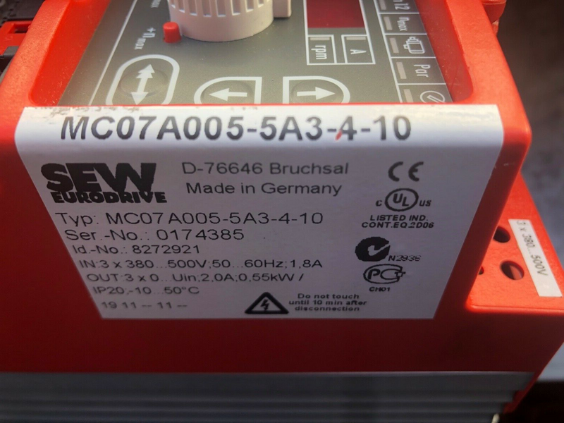 SEW EURODRIVE MOVITRAC MC07A005-5A3-4-10  8272921