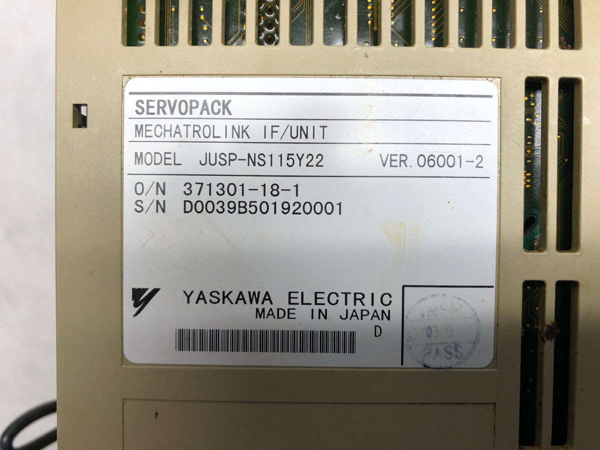 YASKAWA SERVOPACK Model SGDH-05AEY336 mit JUSP-NS115Y22