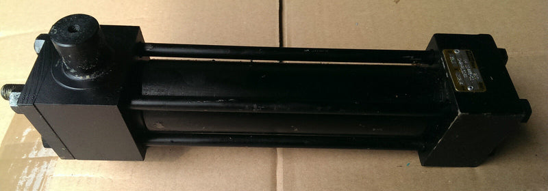 Parker Max NH 11446-01 Zylinder 38,1x152,4 -  max. 210 bar