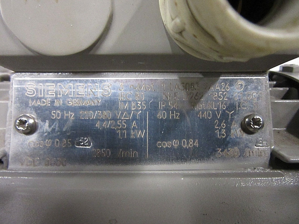 Siemens 3 ~ Mot 1 LA5083-2AA26 Lenze 14.800.08.10.3  -used-