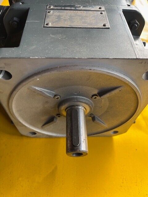 Siemens DC-Motor 1GG5100-0EE44-6VV1-Z