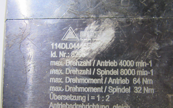 BENZ 114DL04445E5
