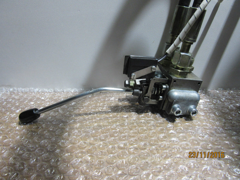 C.F.R. S.R.L. MODENA ITALY 125-NA-VA-Q Hydraulik Station 24V
