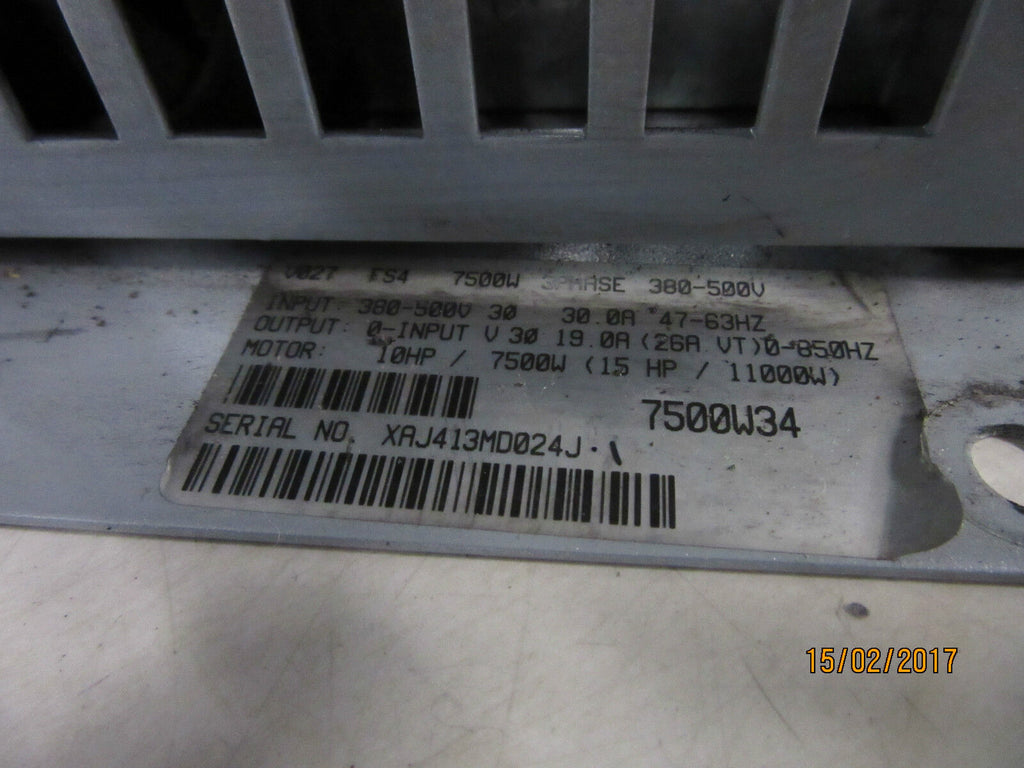 Siemens Midi Master 6SE3121-7DG40 Input: 30.0A Output: 19A -used-