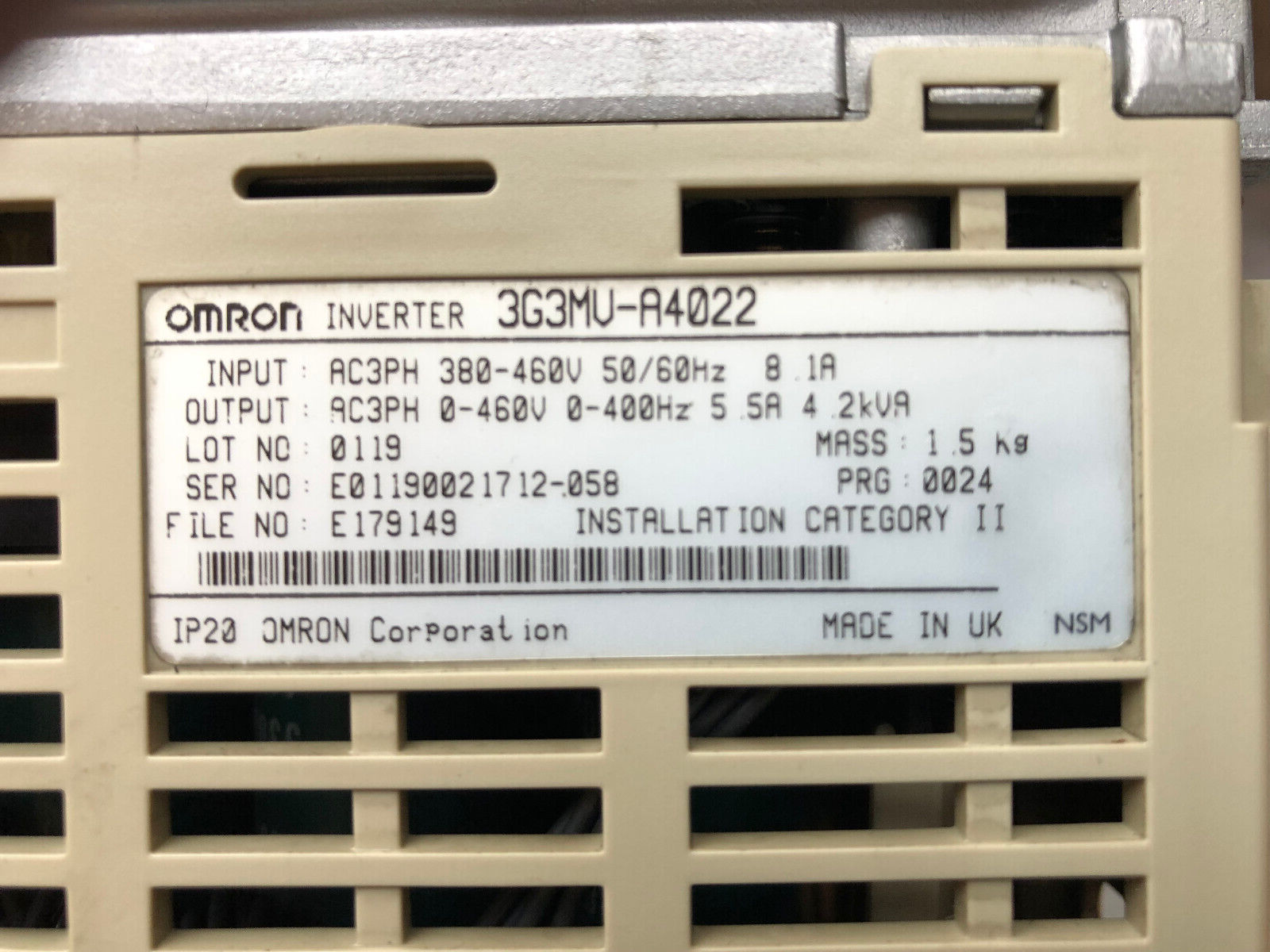 OMRON Inverter 3G3MU-A4022 3-phasig 2,2 KVA