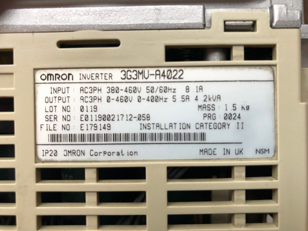 OMRON Inverter 3G3MU-A4022 3-phasig 2,2 KVA