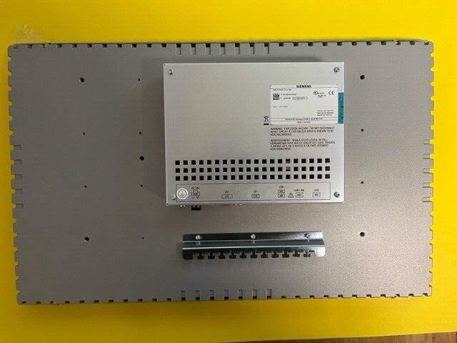 Siemens 6AV7466-8MA10-0AX0 SIMATIC IFP2200 unused