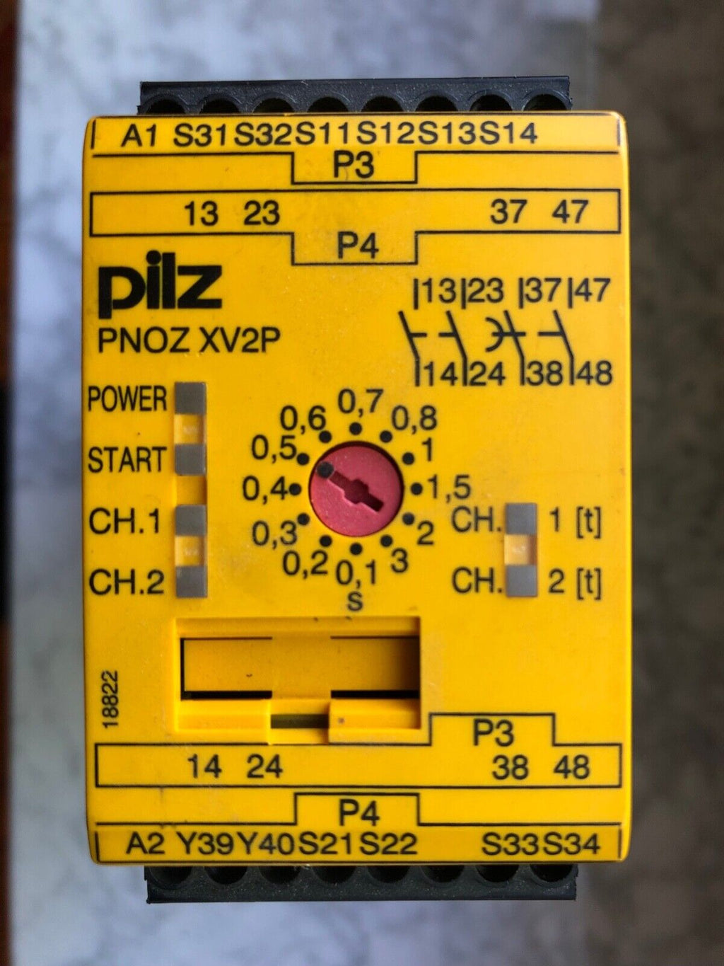 PILZ Not-Halt-Relais m.Verz. 24V DC Art-Nr. 777502   PNOZXV2P  used