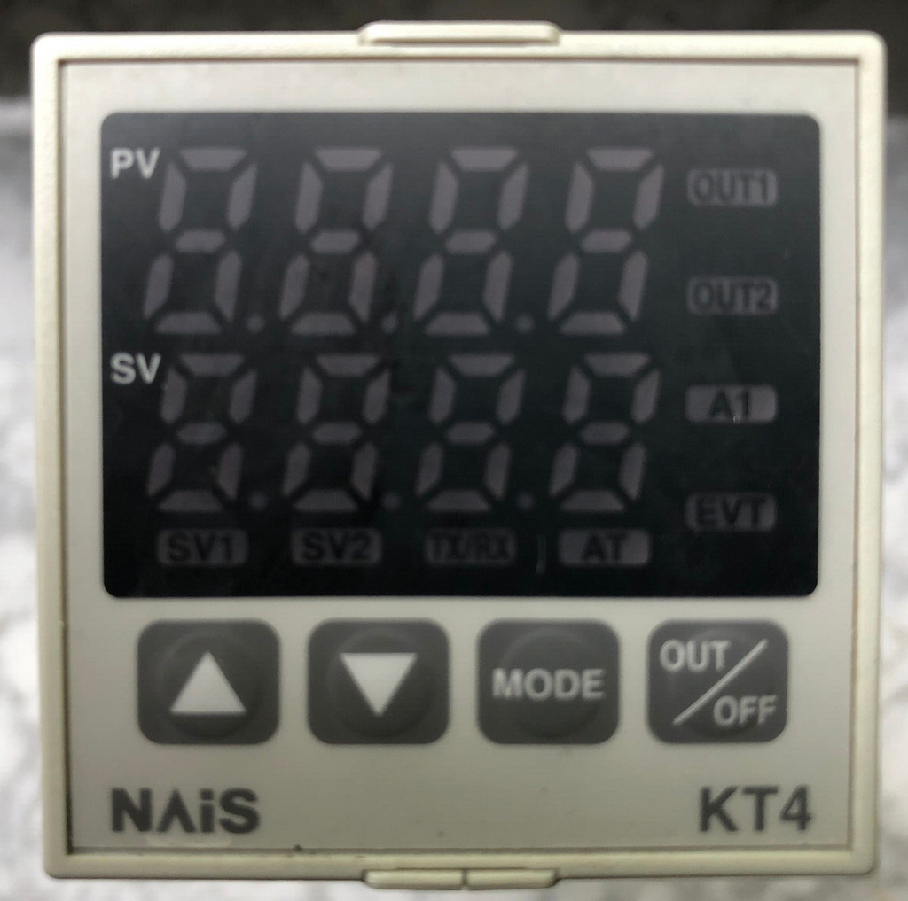 Matsushita NAIS KT4 Temperature Controller AK112100 Temperaturregler