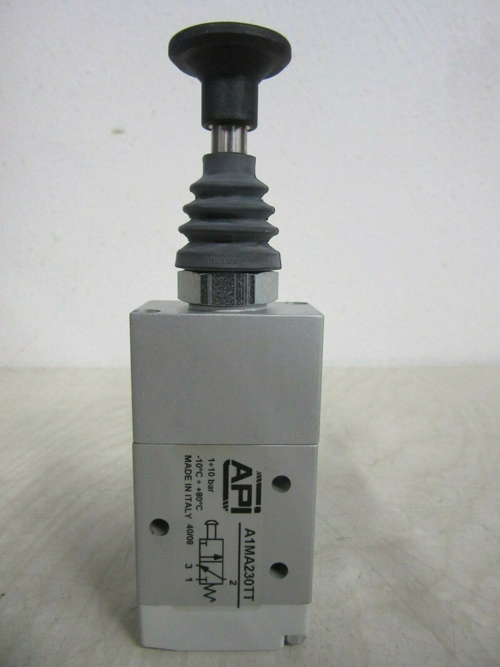 API  A.P.I. A1MA230TT switch