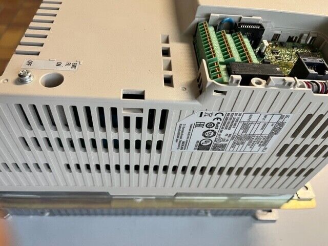 YASKAWA GA50C4031EBA MODEL: CIPR-GA50C4031EBA-BAAASA 15KW