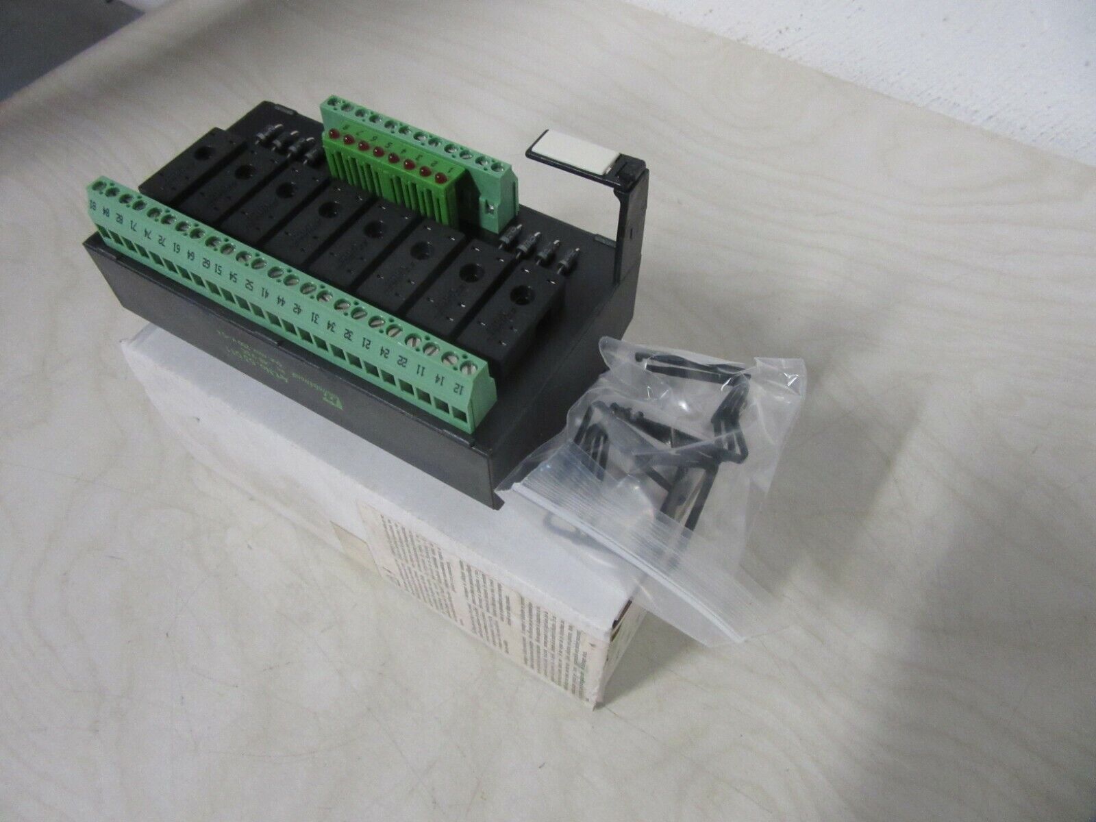 Murr Elektronik Art.No. 53011 In:...48V DC Out:max.250V-5A