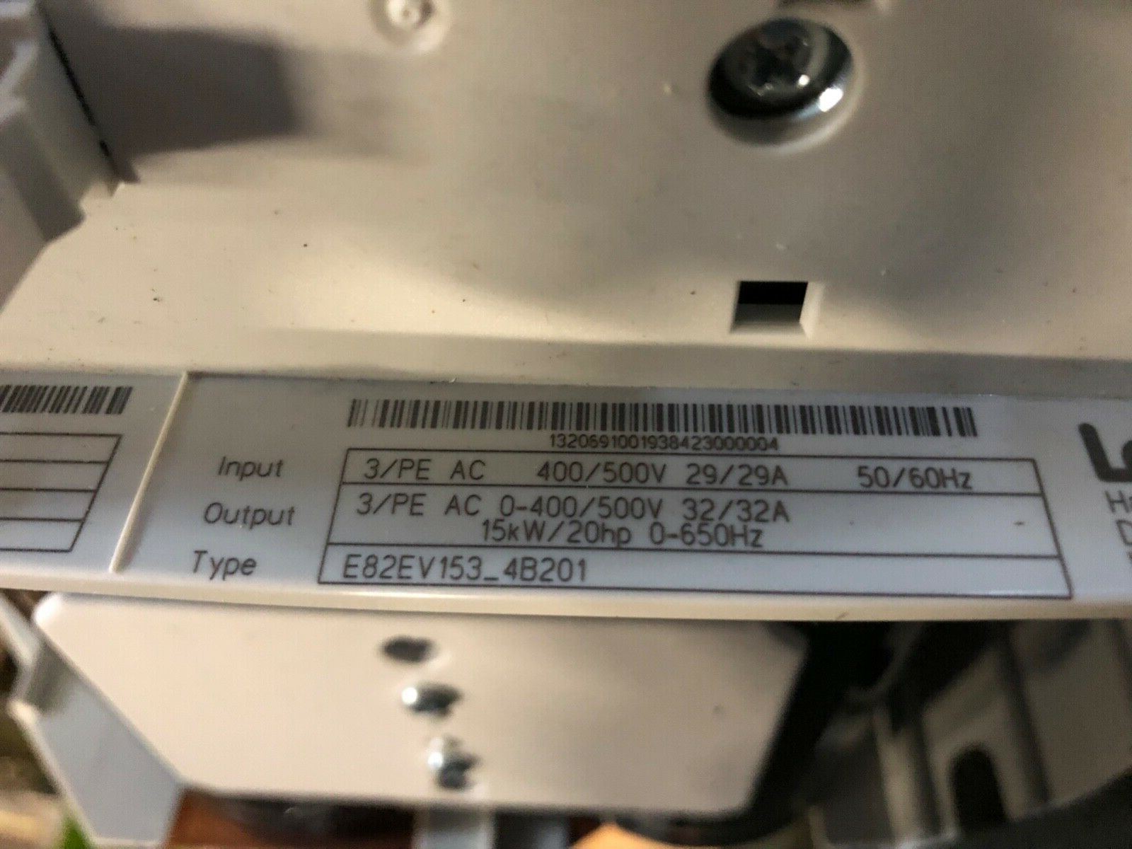 Lenze 8200vector  ID.13206910 E82EV153_4B201 15 KW und  Netzfilter E82ZN22334