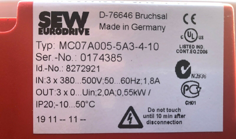 SEW EURODRIVE MOVITRAC MC07A005-5A3-4-10  8272921