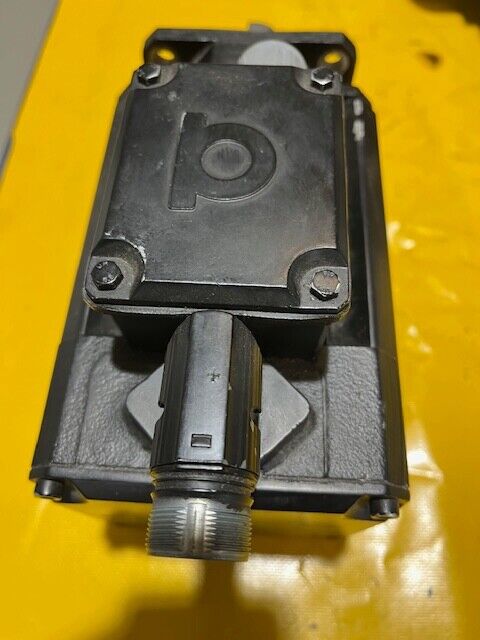 BAUMUELLER SERVOMOTOR DSG 56-S   1,1 KW 3000 1/MIN NR. 992064030 BAUMÜLLER