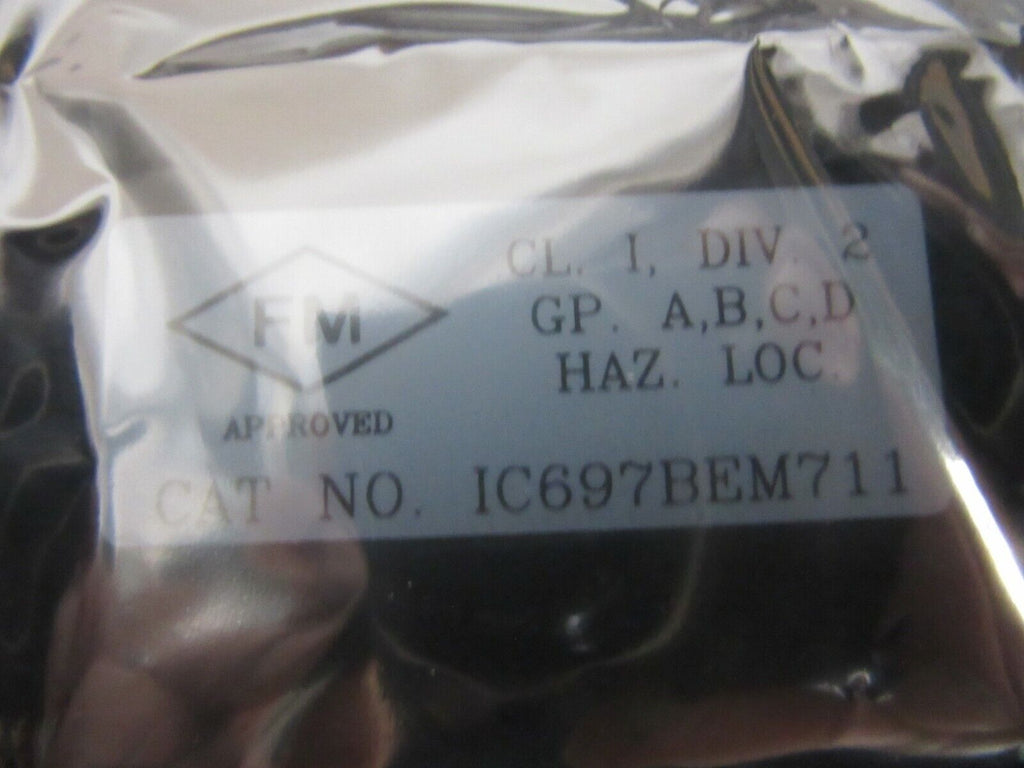 GE Fanuc IC697BEM711J Series 90-70 Bus Receiver