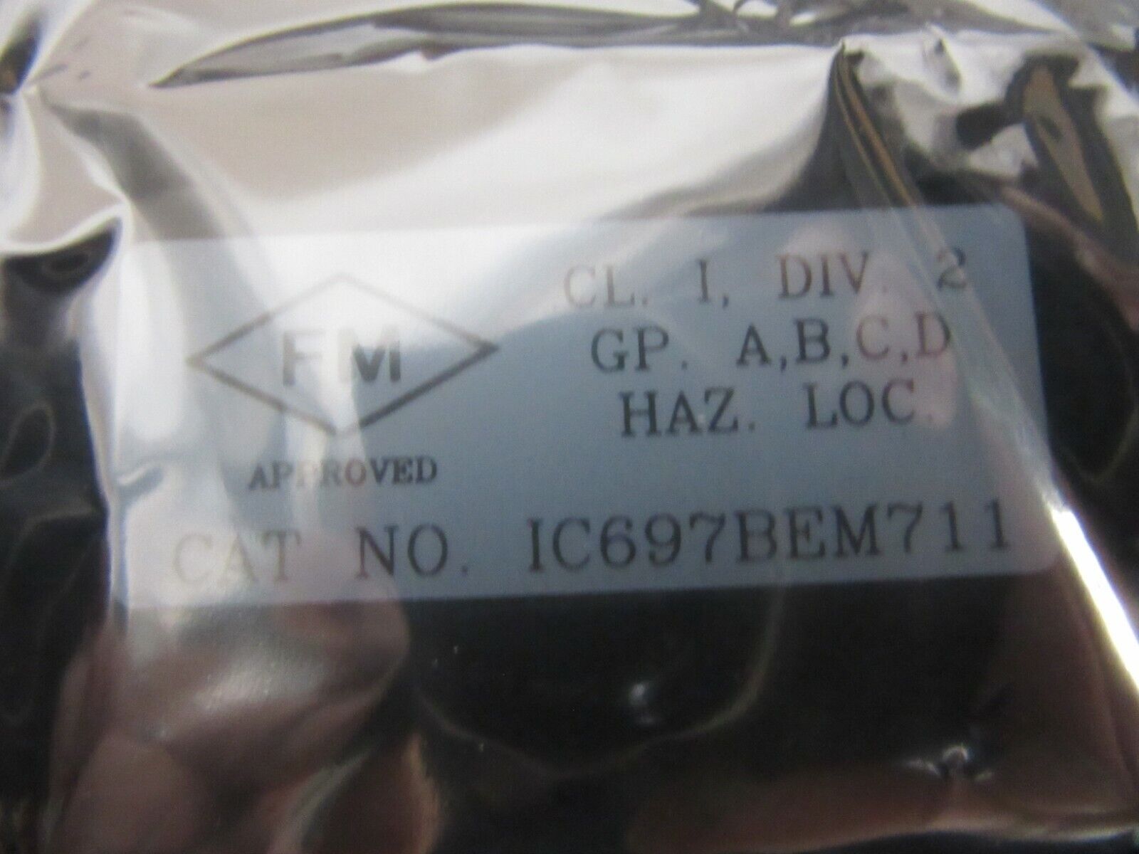 GE Fanuc IC697BEM711J Series 90-70 Bus Receiver