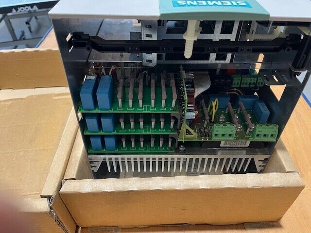 Siemens 6RA7028-6DV62-0-Z SIMOREG DC-MASTER DC CONVERTRE