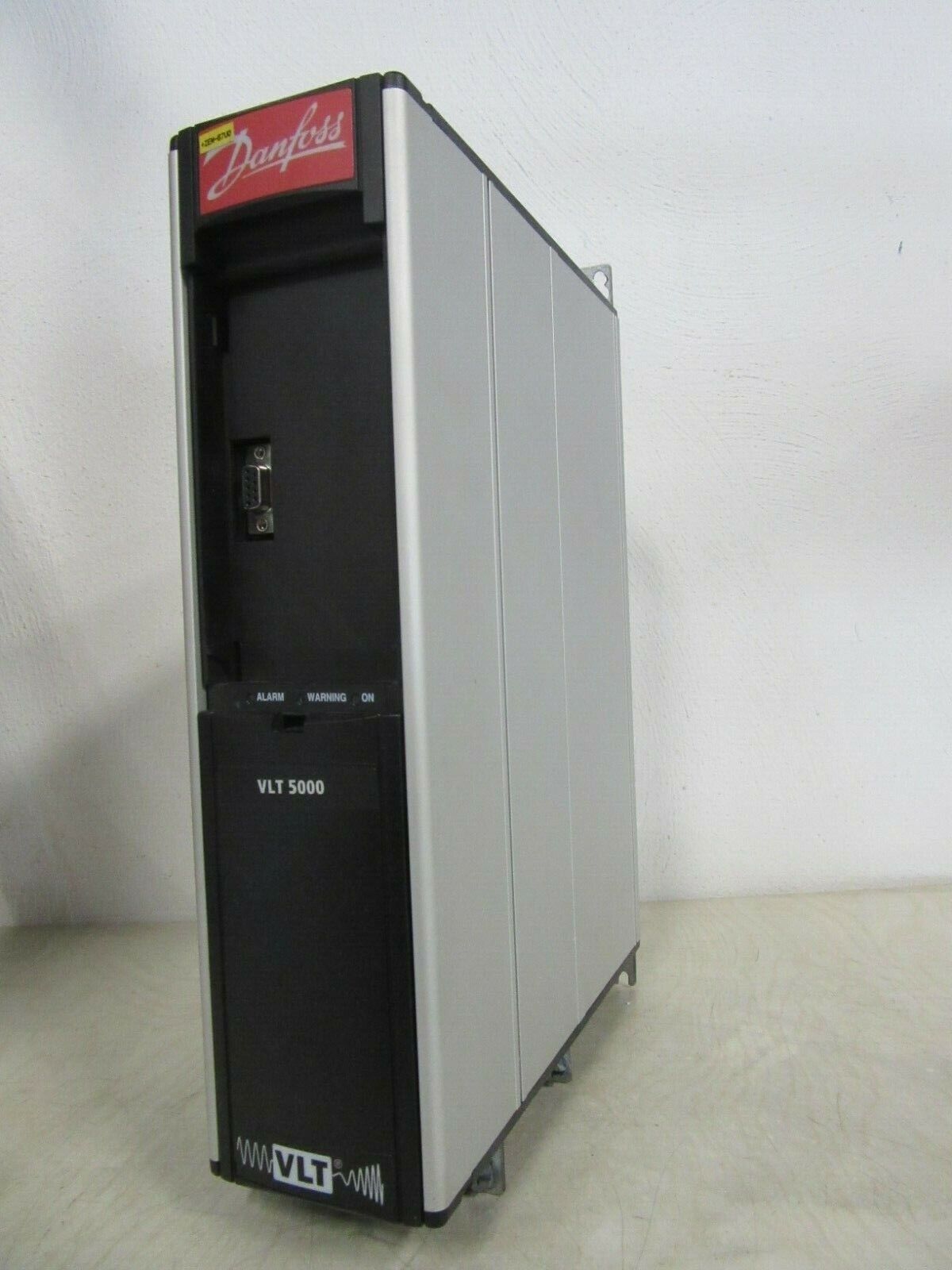 Danfoss VLT 5000 VLT5003PT5B20STR3D0F10A00C0 Frequenzumrichter