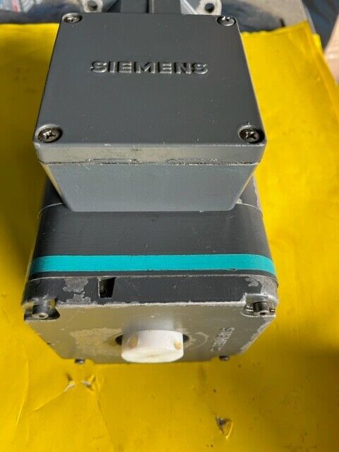 SIEMENS 1FT5074-0AF01-0-Z  Servomotor