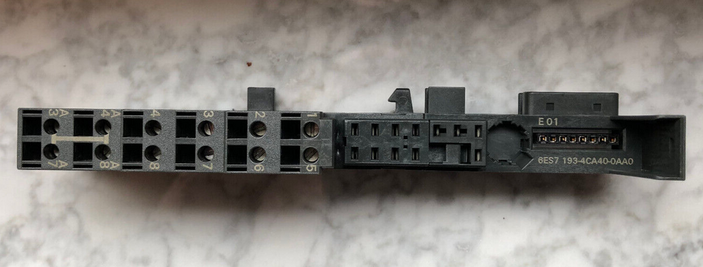 SIEMENS Digitaleingabe 8DI 6ES7 131-4BF00-0AA0 mit 6ES7 193-4CA40-0AA0