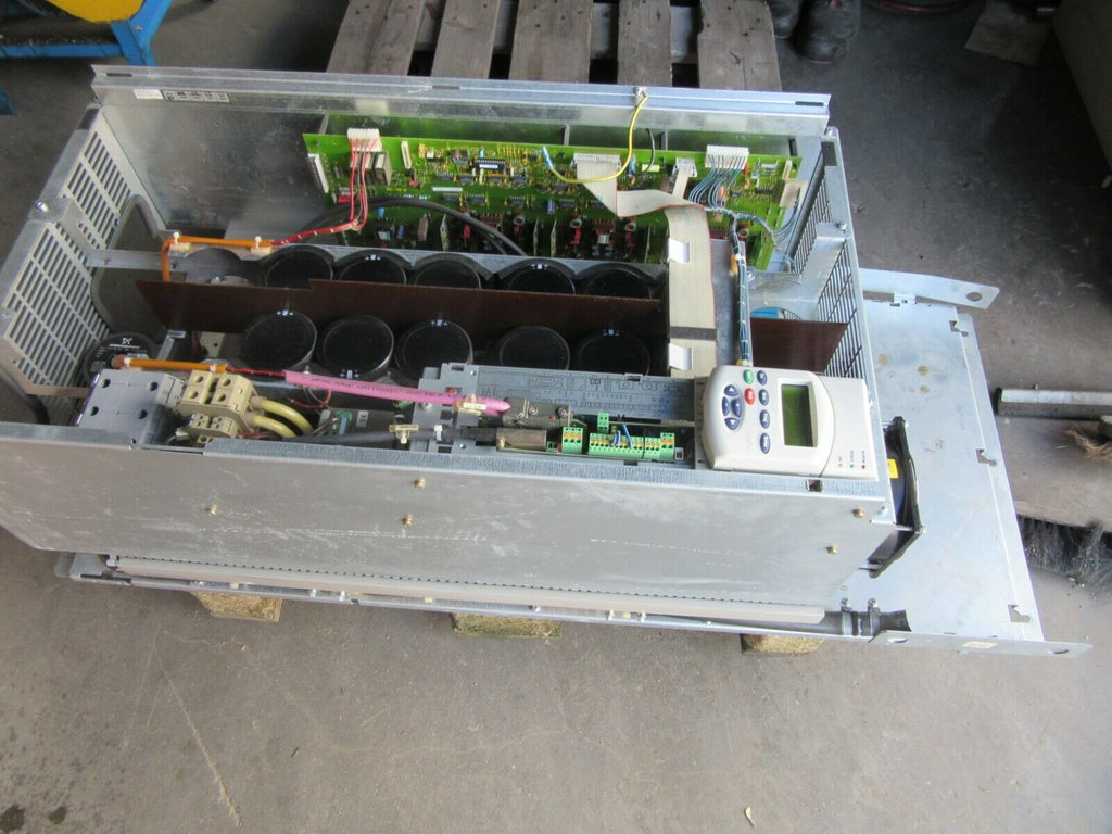 Rexroth Indramat Refu Drive RD52.1-7N-132-F-V1-FW CFG-RD500-L1-P2/S113