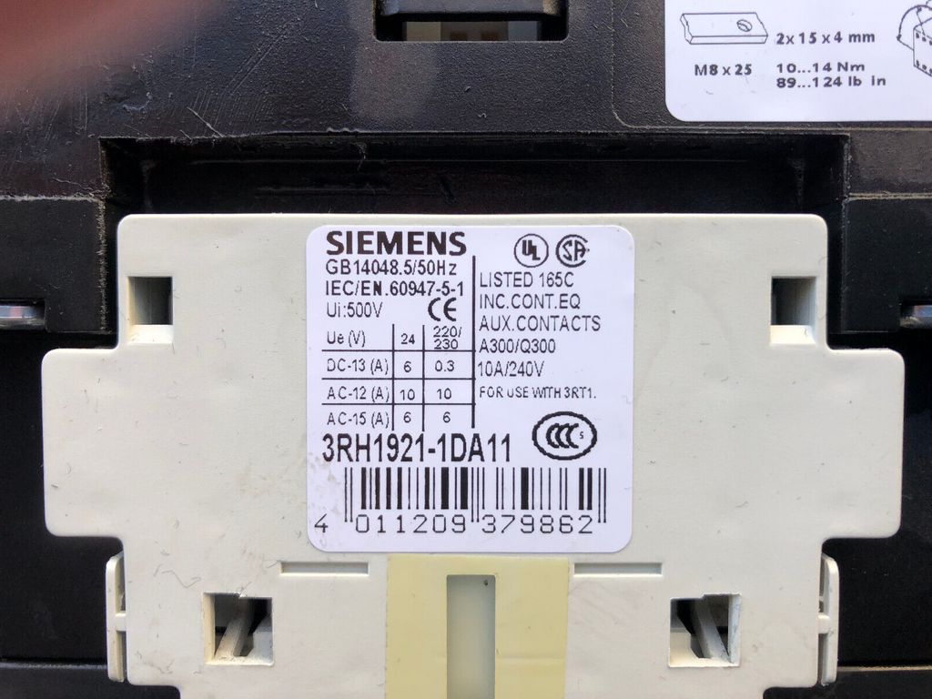 Siemens 3RT1055-6AP36 Leistungsschütz mit 2x 3RH1921-1DA11