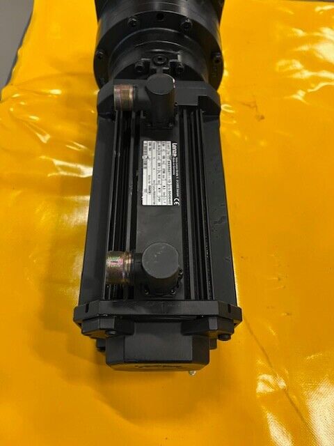 Lenze MDSKSRS071-13 ID.NR.00400402 GEBER RS02022799 GETRIEBE MPS2