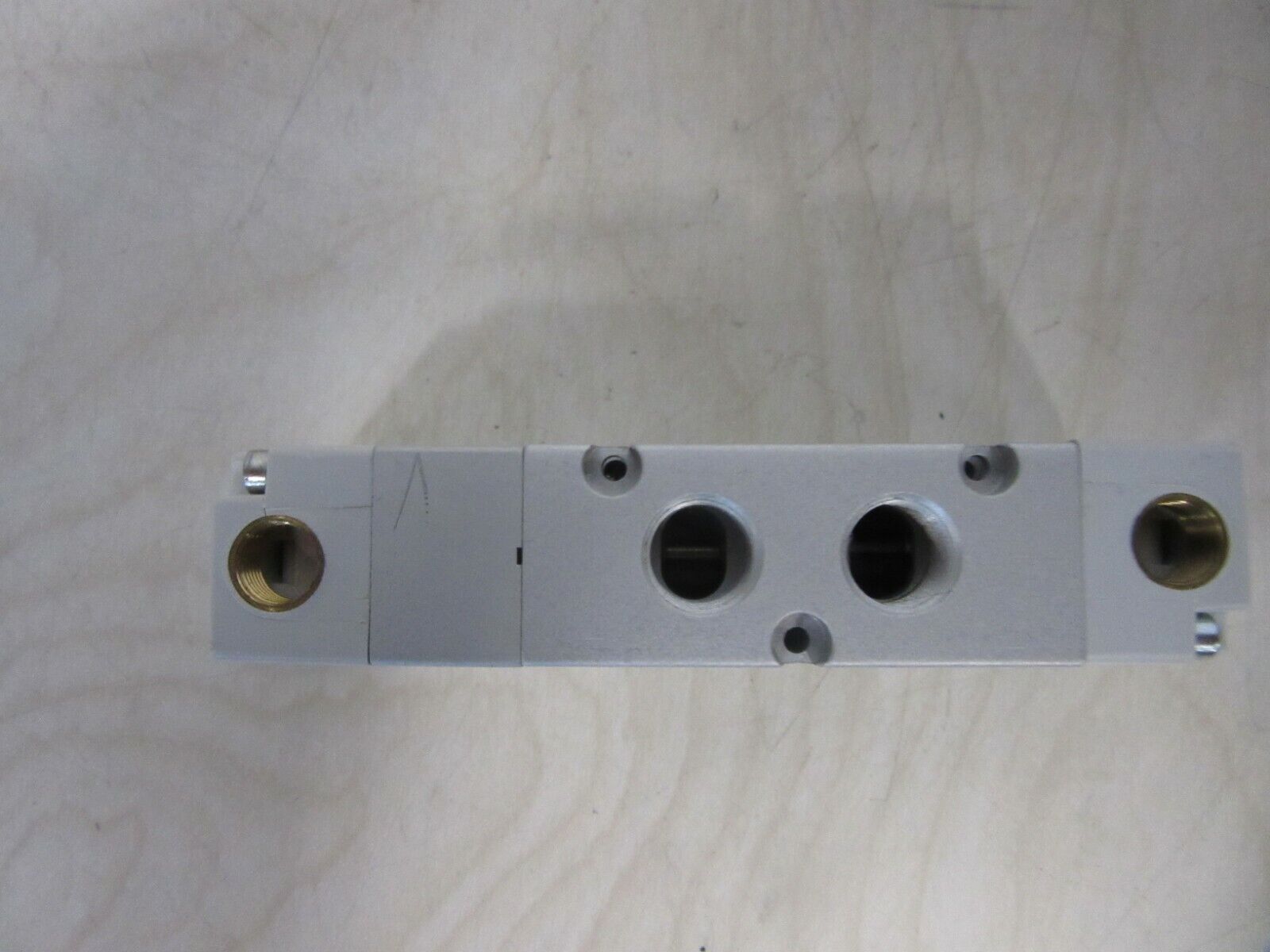 API A.P.I Pneumatik Ventil A1P270