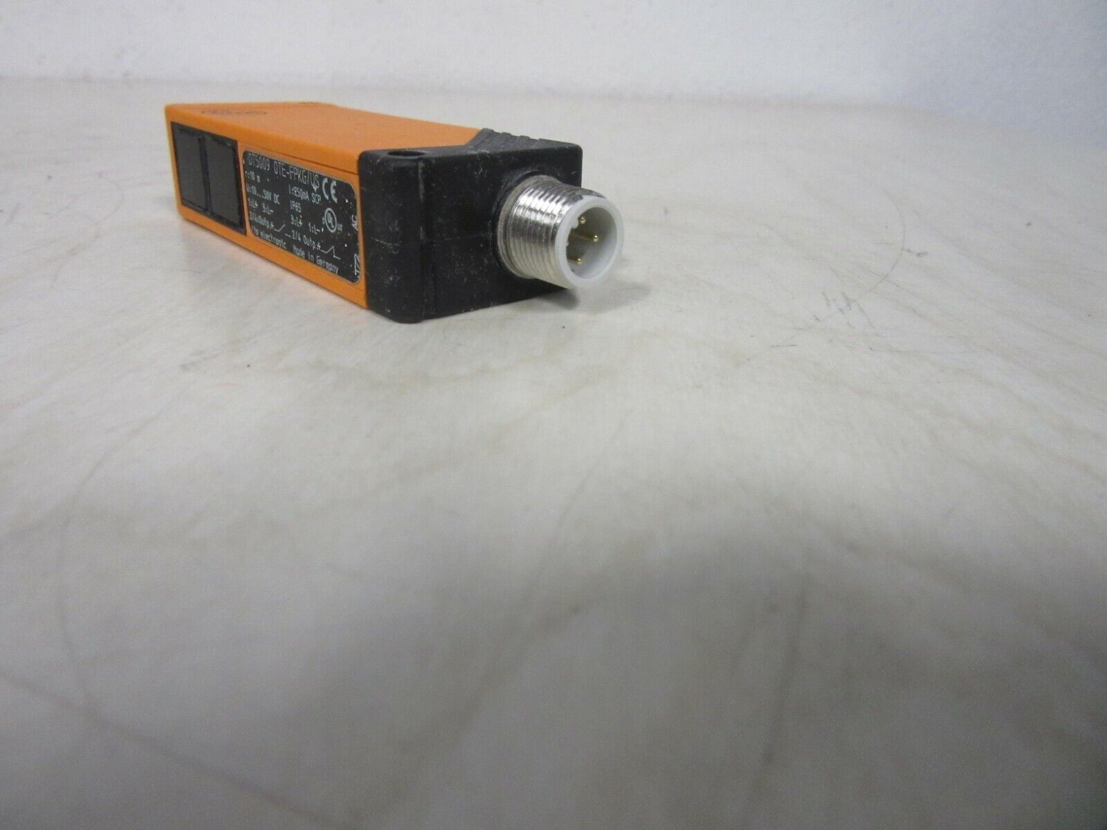 IFM Electronic Photoelectric Sensor OT5009 OTE-FPKG/US