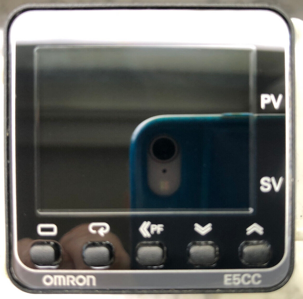 OMRON E5CC-QX3A5M-000 Digital Controller