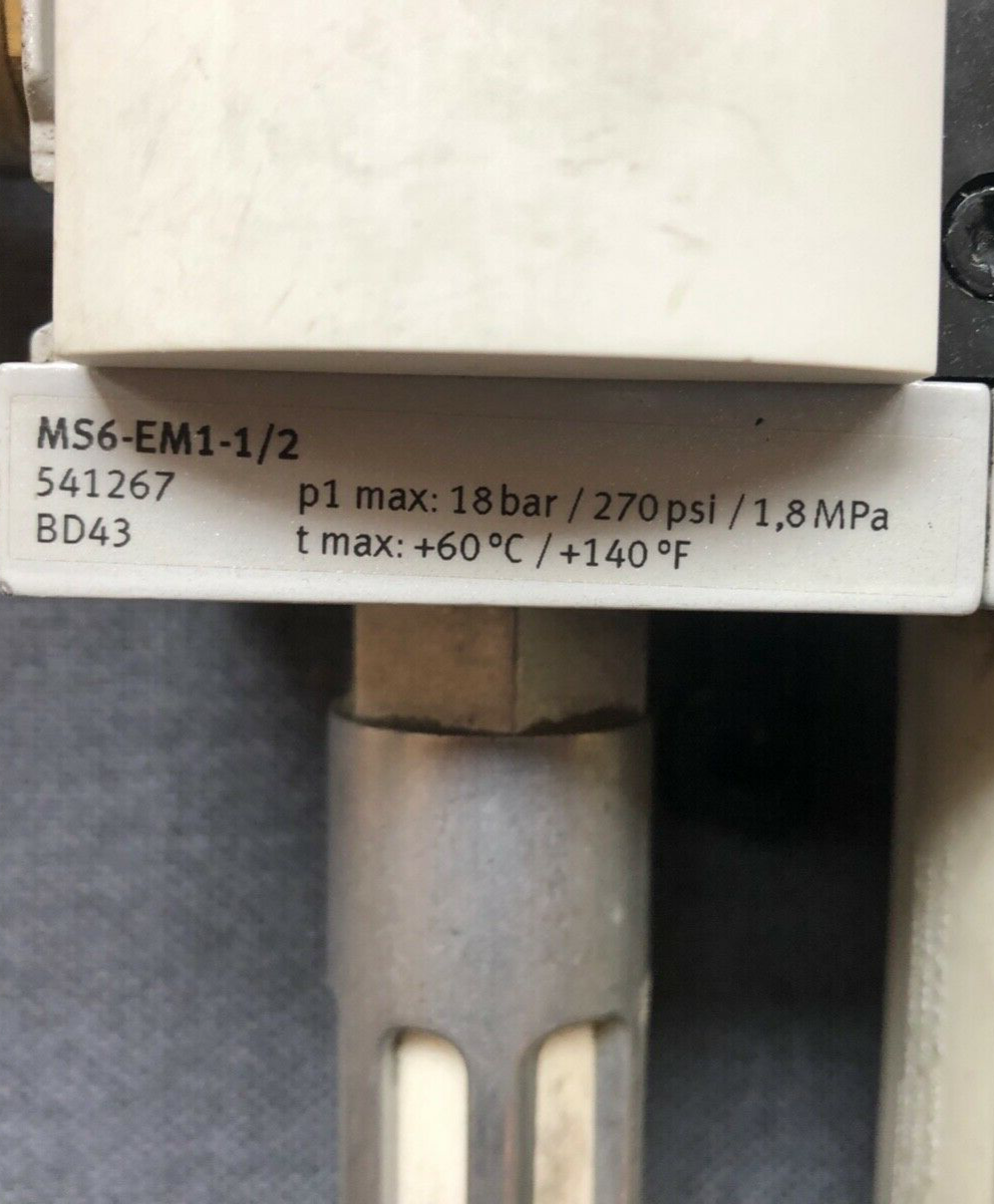 Festo M56-EM-1-1/2+M56-LFR-1/2-C-R-V-AS+M56-EE-1/2-V24+M56-DL-1/2+M56-FRM-1/2-Y