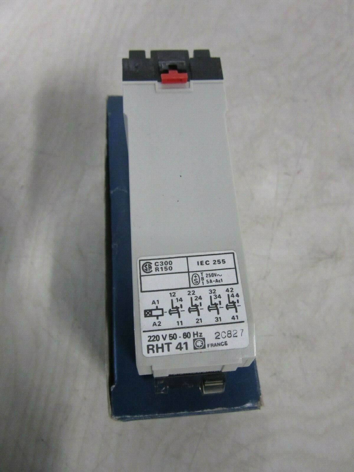 Telemecanique RHT41 time delay relay