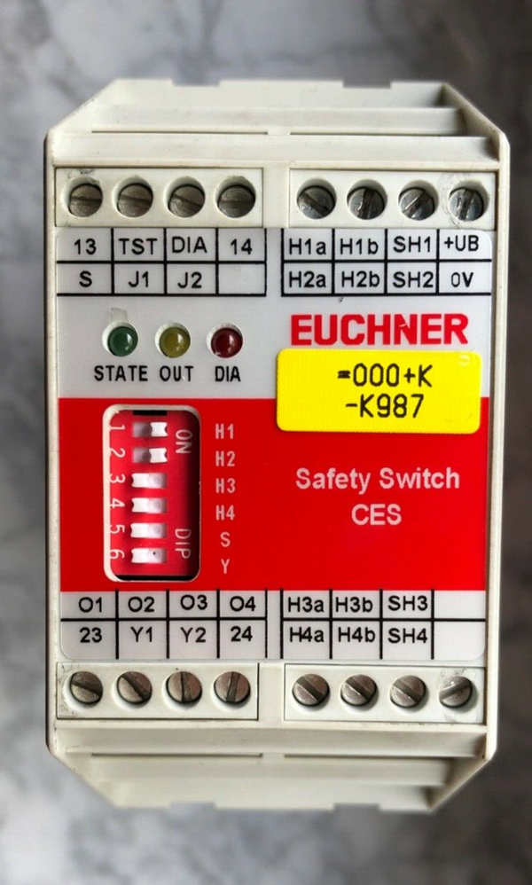 EUCHNER CES-A-AEA-04B Safety Switch Auswertegerät Id.Nr.: 072000