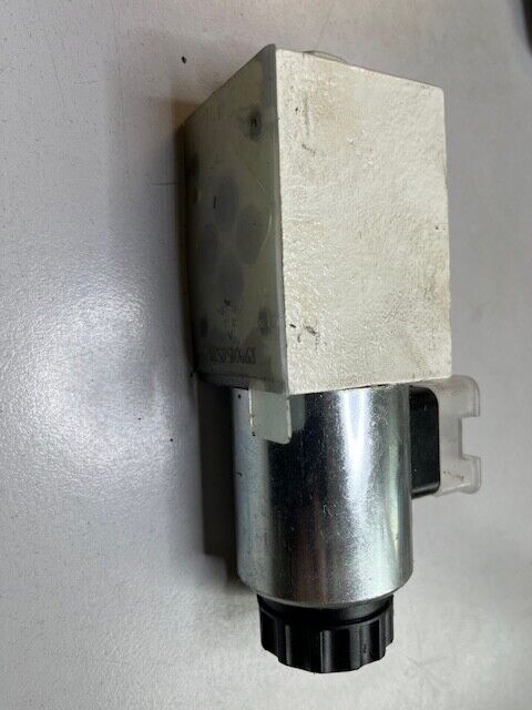 Rexroth 4WE 6 Y62/EG24N9K4 MNR: R900561276