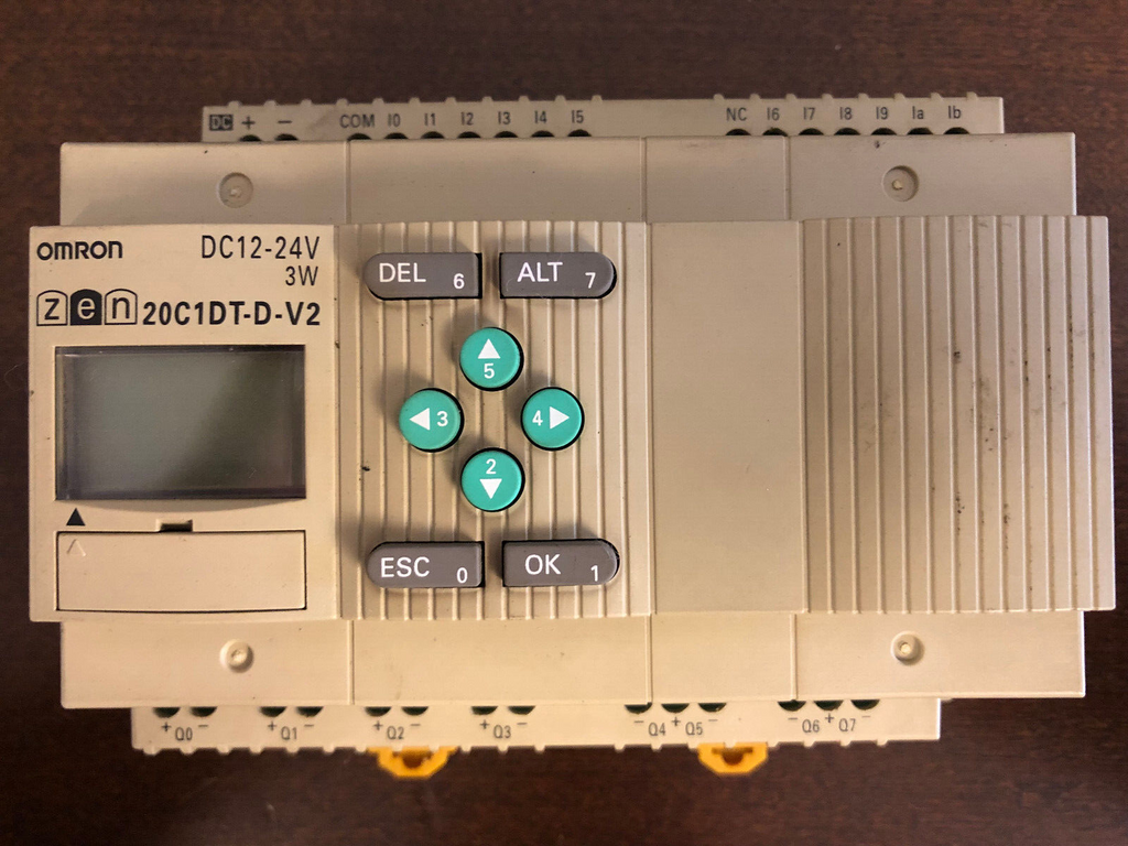 OMRON ZEN-20C1DT-D-V2 CPU Unit