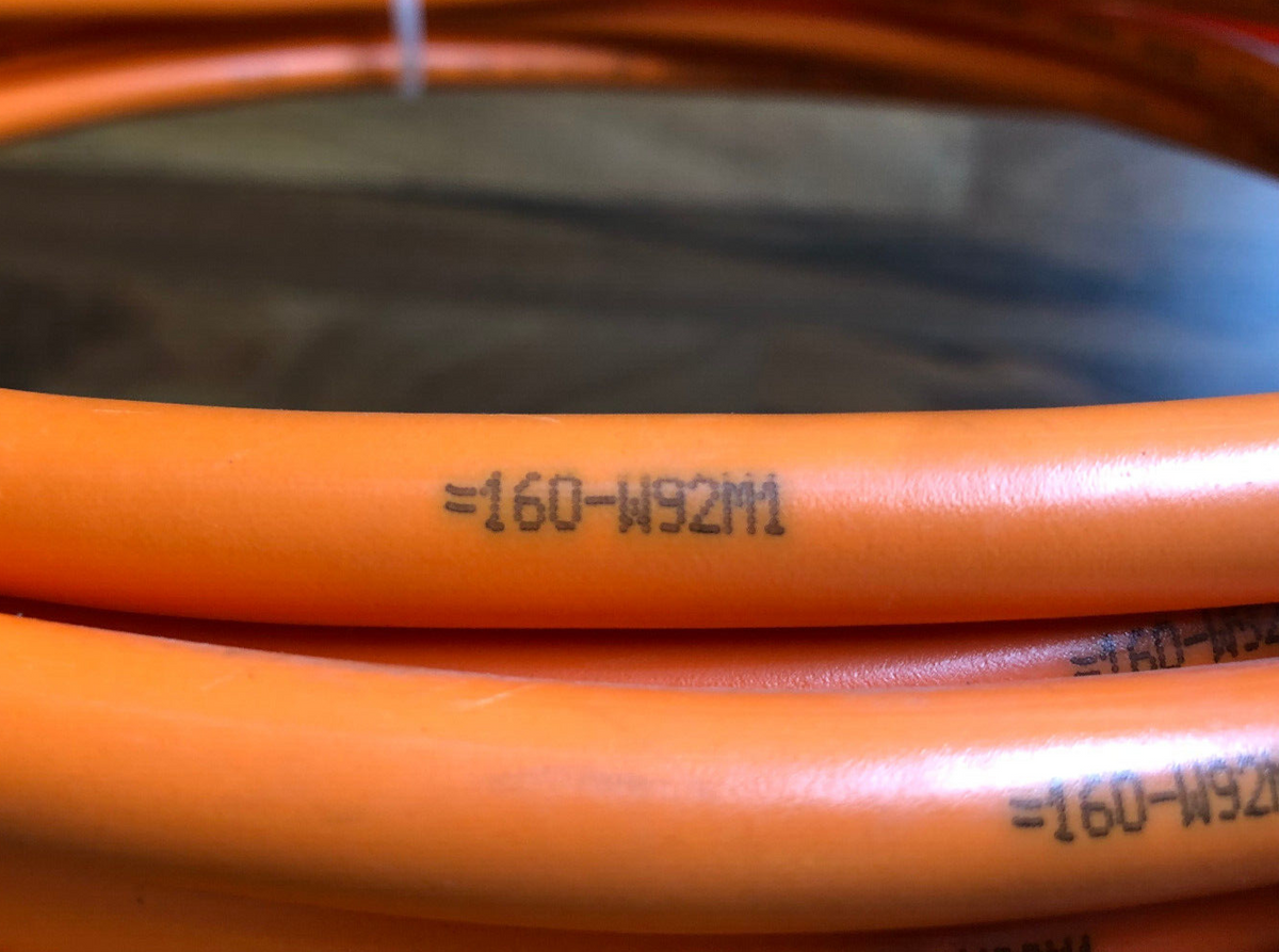 Kabel Servomotor  Länge: 6m, techn. Daten siehe Fotos: AWM Style 20234