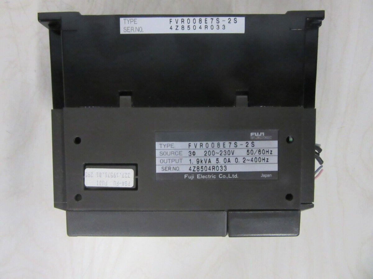 Fuji Electric FVR008E7S-2S  0,75kW Frequenzumrichter
