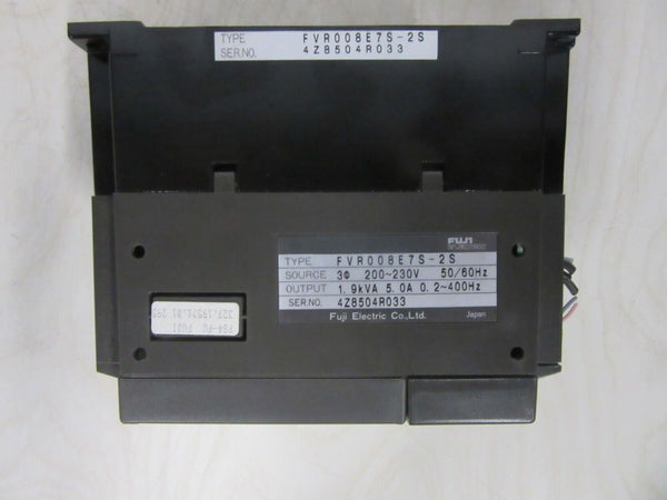 Fuji Electric FVR008E7S-2S  0,75kW Frequenzumrichter