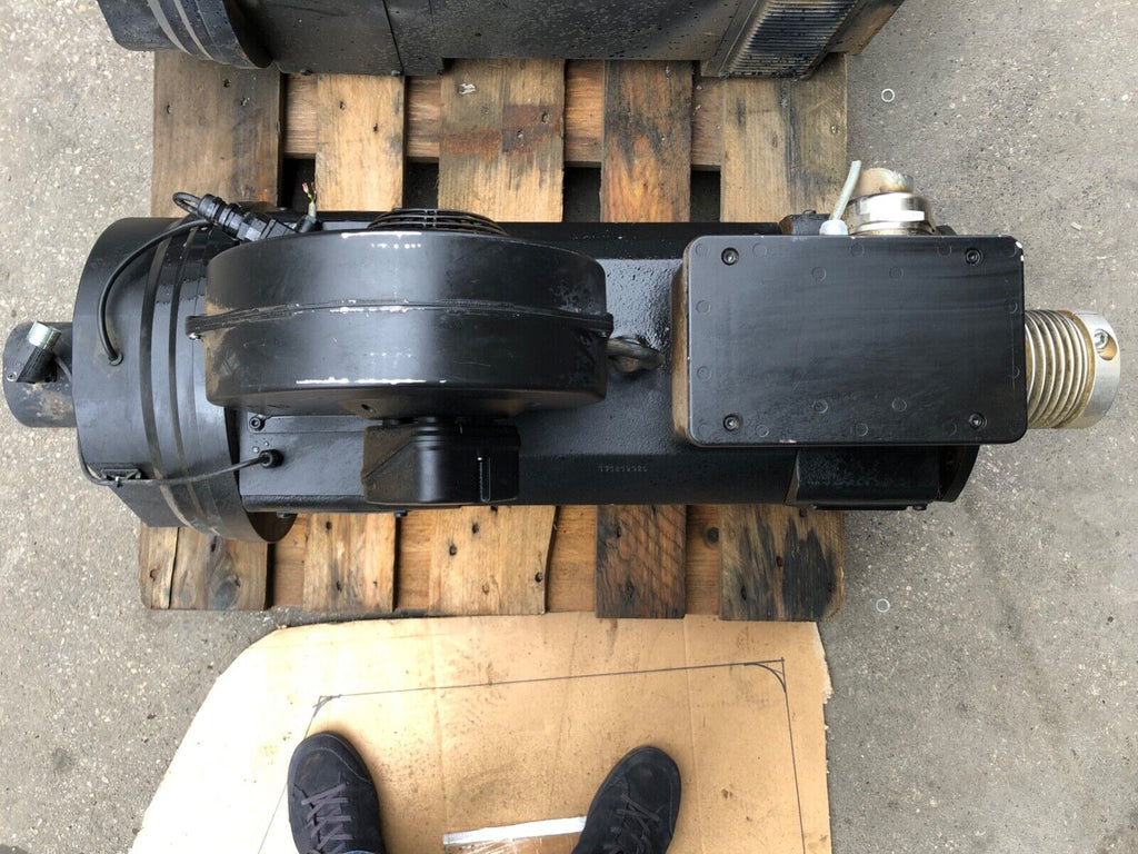 Lenze AC-Servomotor MDFQABA132-32