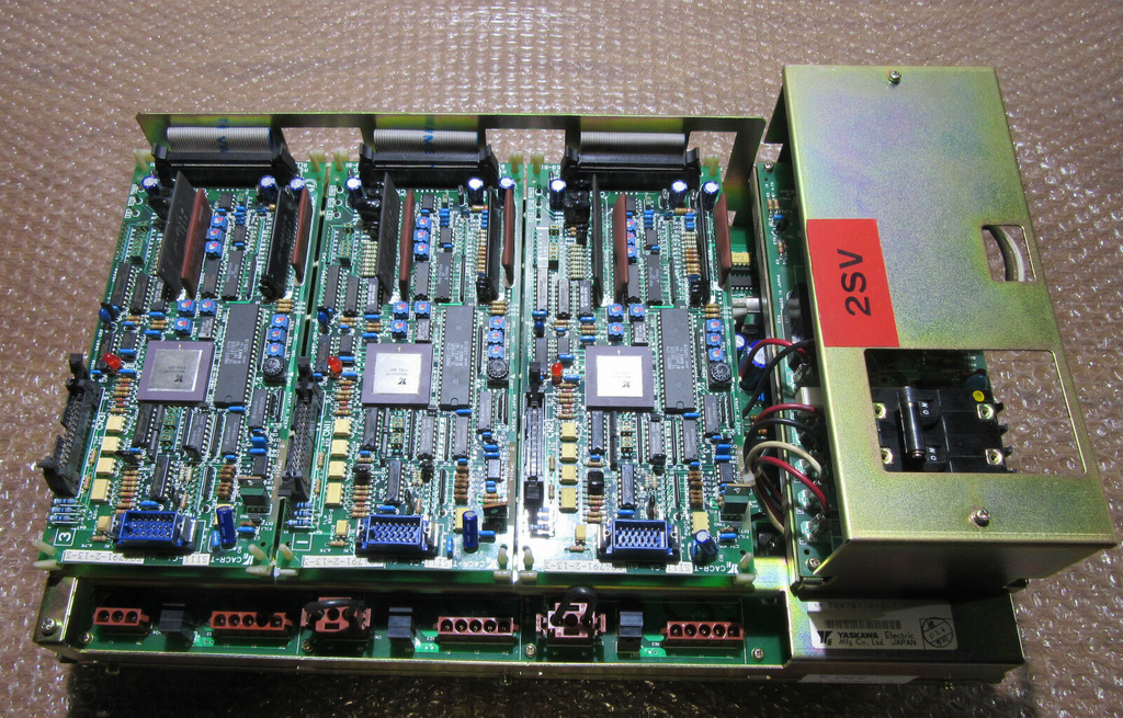 Yaskawa Electric Servo Controller CACR-TS111Z1SR