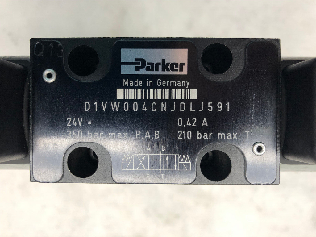 Parker Unit mit D1VW004CNJDLJ591, FM2DDDKN55 X960, SensoControl SCPSD-400-04-27