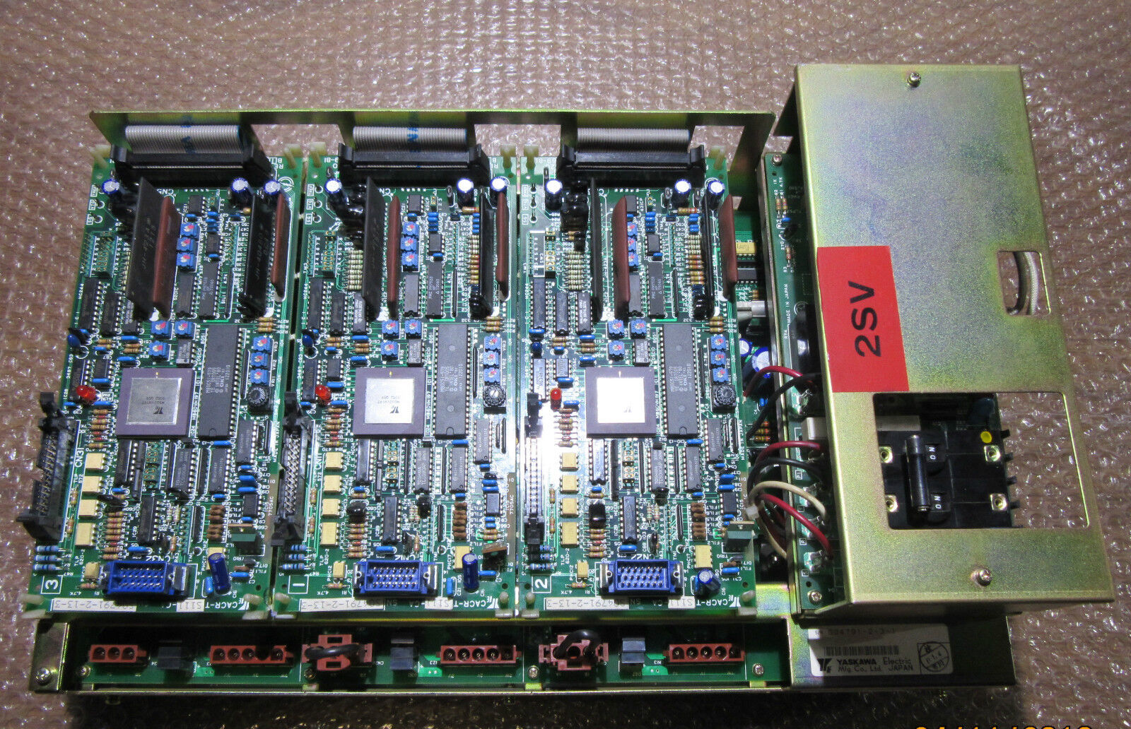 Yaskawa Electric Servo Controller CACR-TS111Z1SR