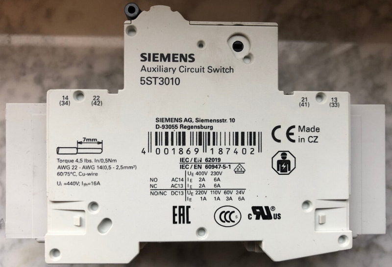 SIEMENS 5SJ4204-7HG42 (4A) LEITUNGSSCHUTZSCHALTER mit Hilfsschütz 5ST3010