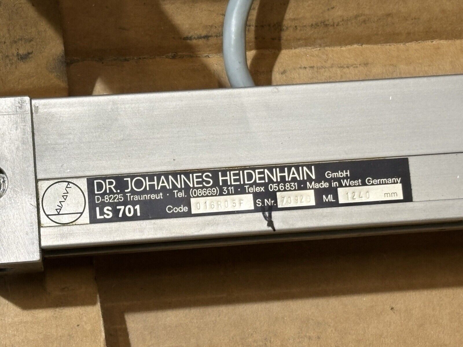 HEIDENHAIN LS701 Code 016R05F ML1240 Linearmaßstab LS 701 1240mm